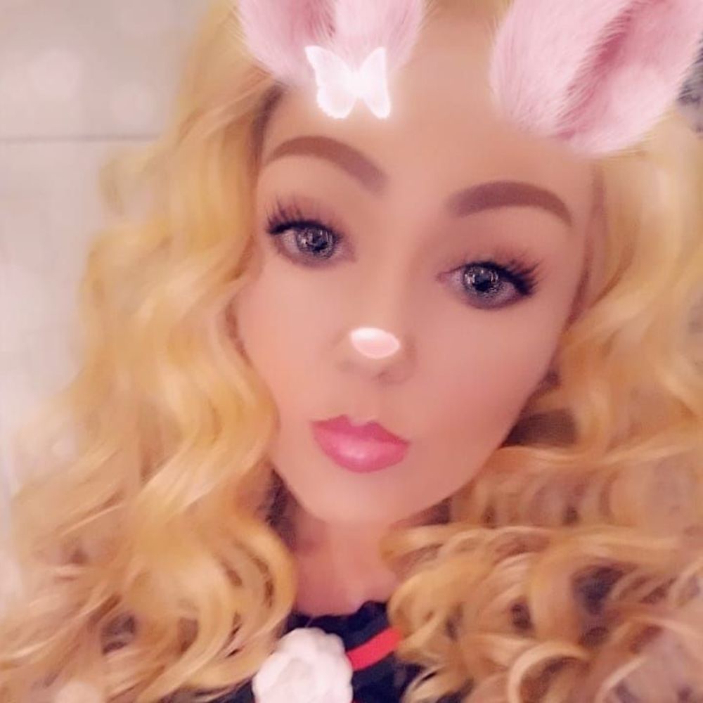 Meet your Posher, Dezi